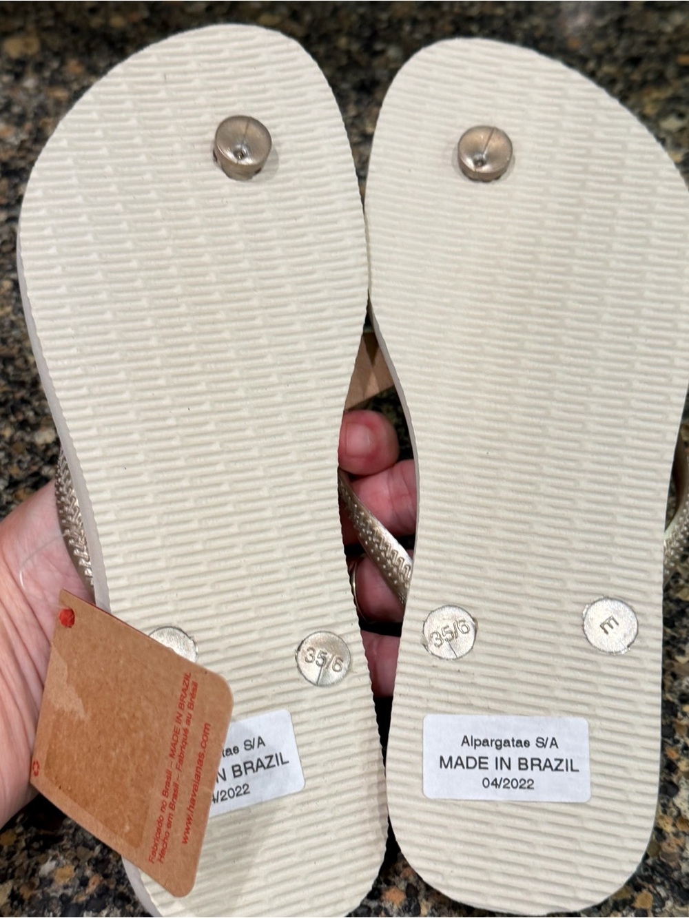 Havaianas Women's White Flip Flops with Metallic Straps new 6 - Picture 2 of 6